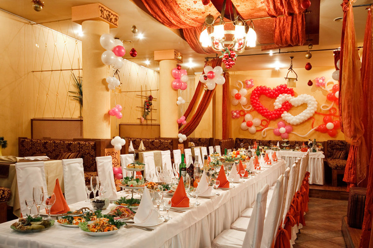 Большой зал ресторана — фото 6