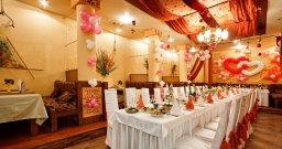 Большой зал ресторана