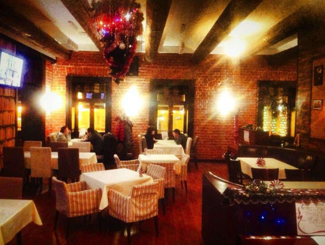 В. Ключников — Зал на 80 человек, фото банкетного зала