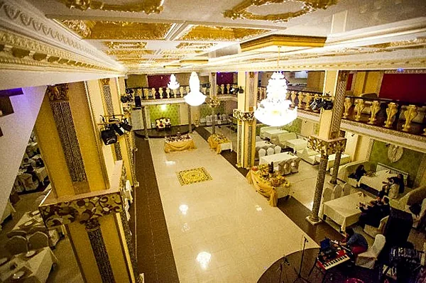 Golden Plaza, Основной зал — фото