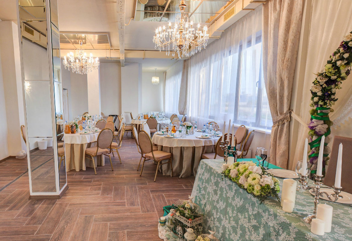 Банкетный зал — Онегин