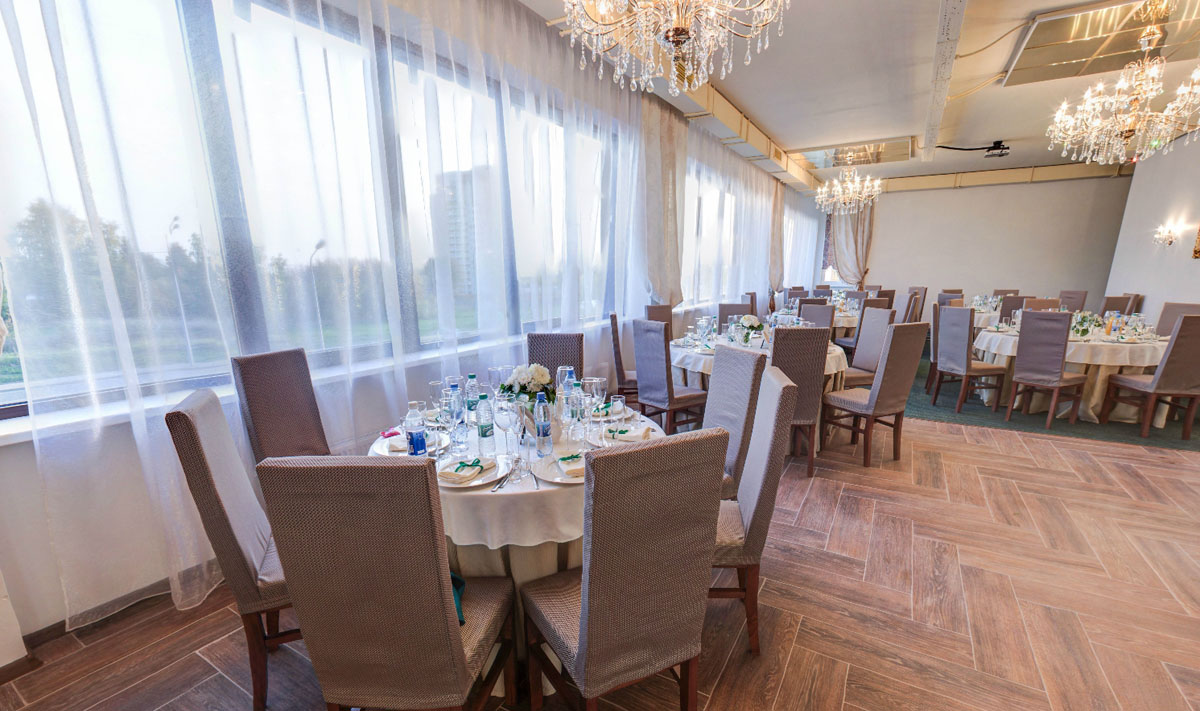 Банкетный зал — Онегин