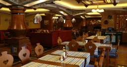 Основной зал — интерьер зала