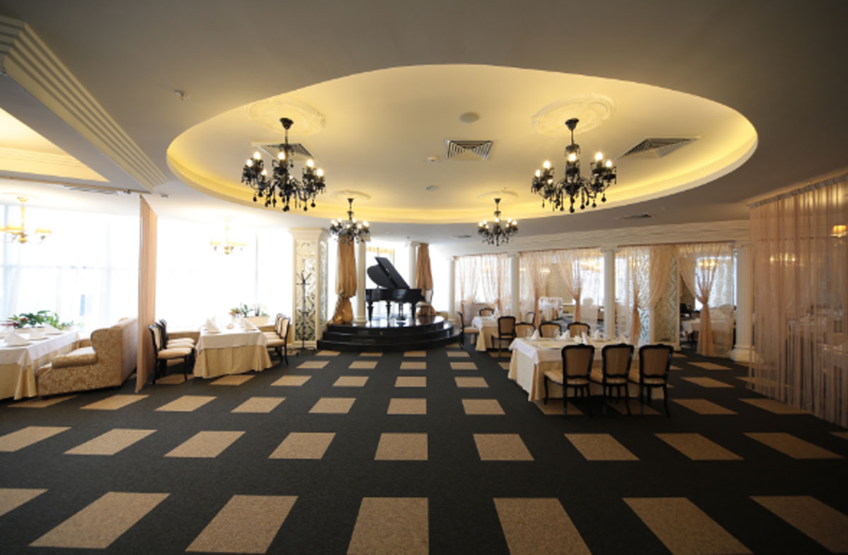 Зал на 150 человек — Эльфия