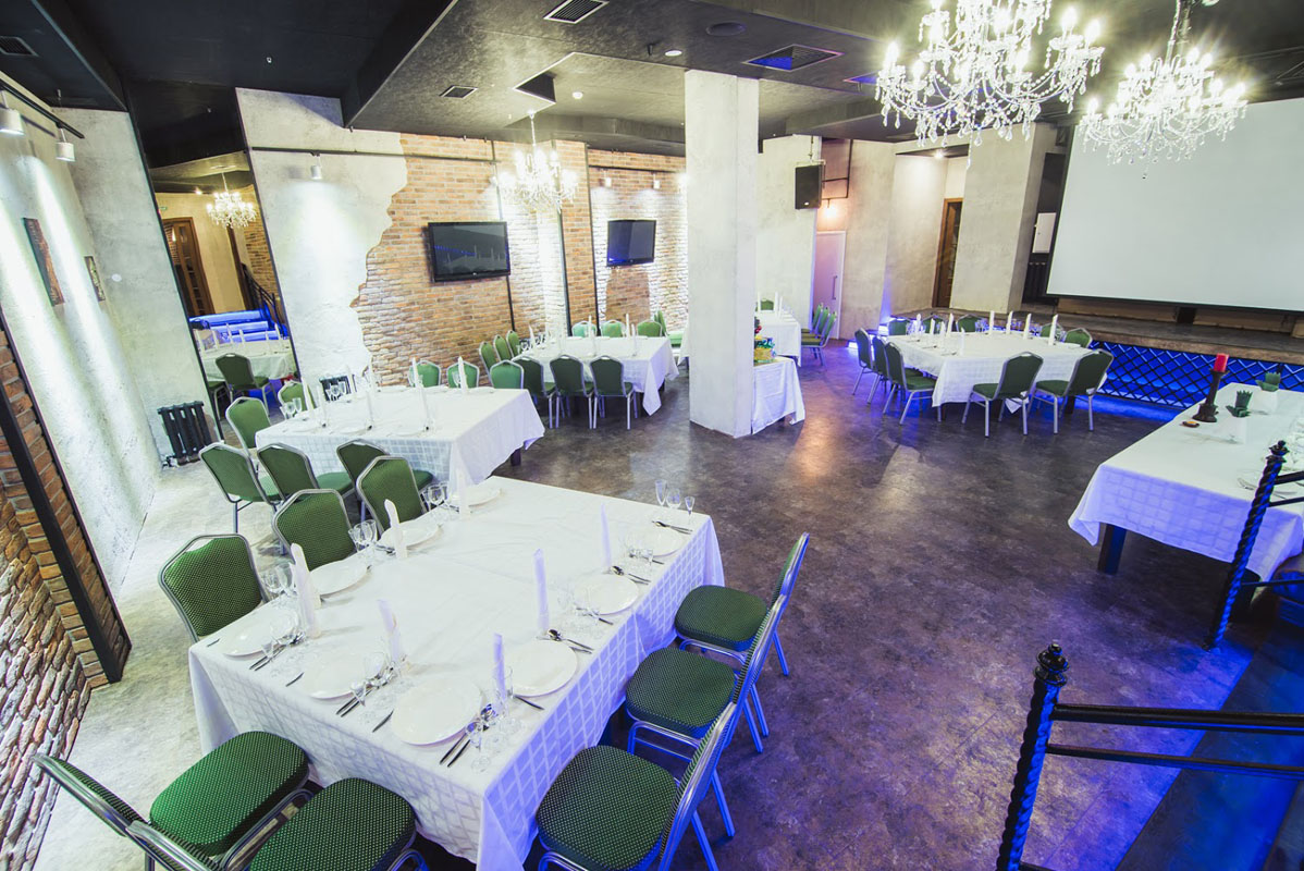 Основной зал — Бивень XL