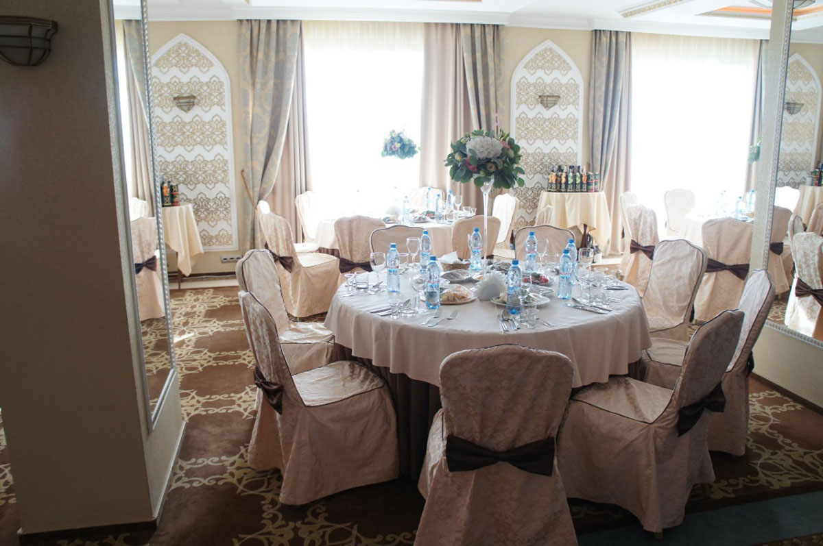 Зал на 120 человек — Биляр Палас