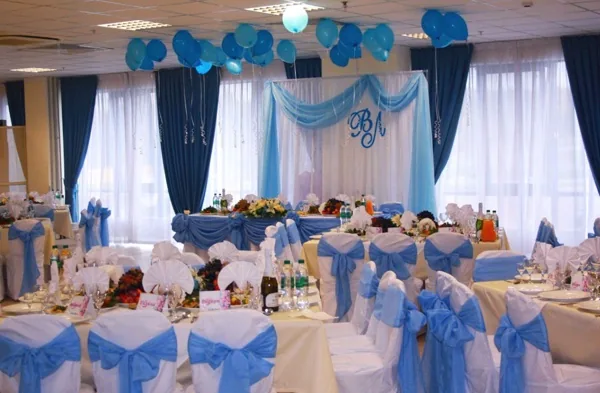 Зал на 100 человек