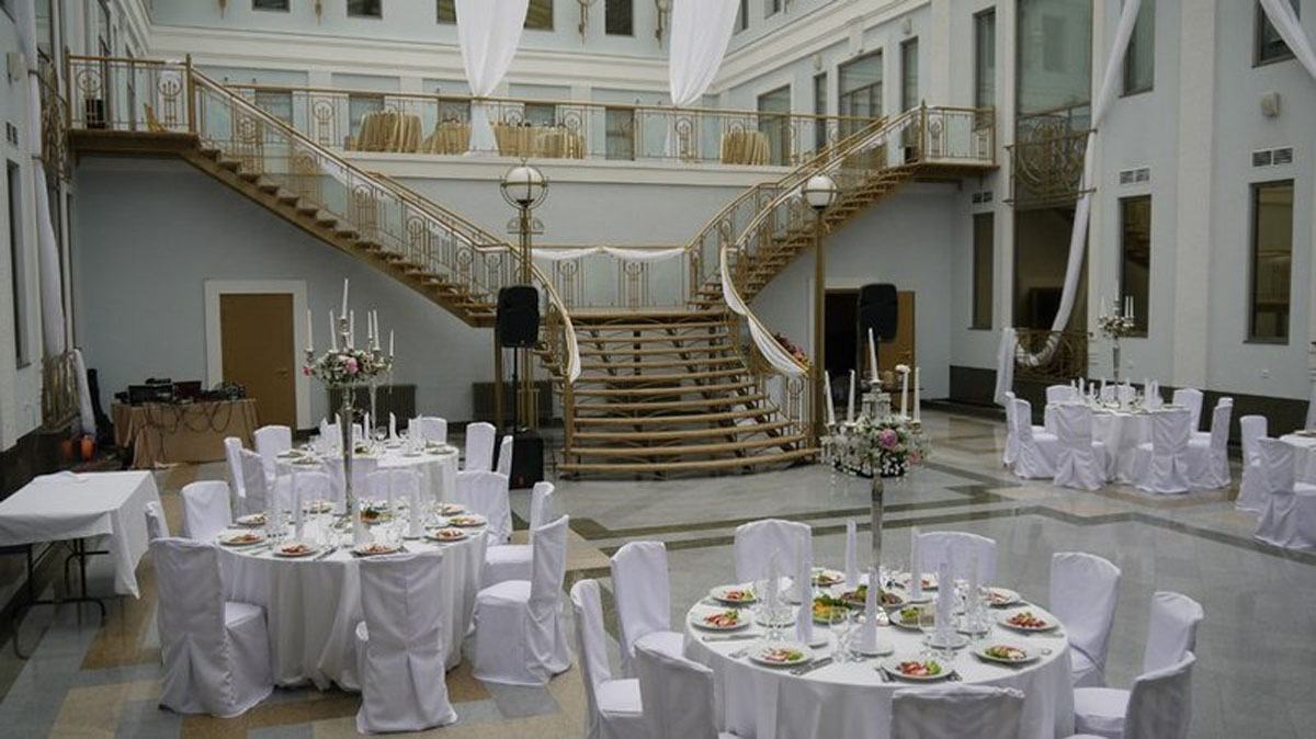 Основной зал — Банкетный зал Атриум в Толстом Сквере