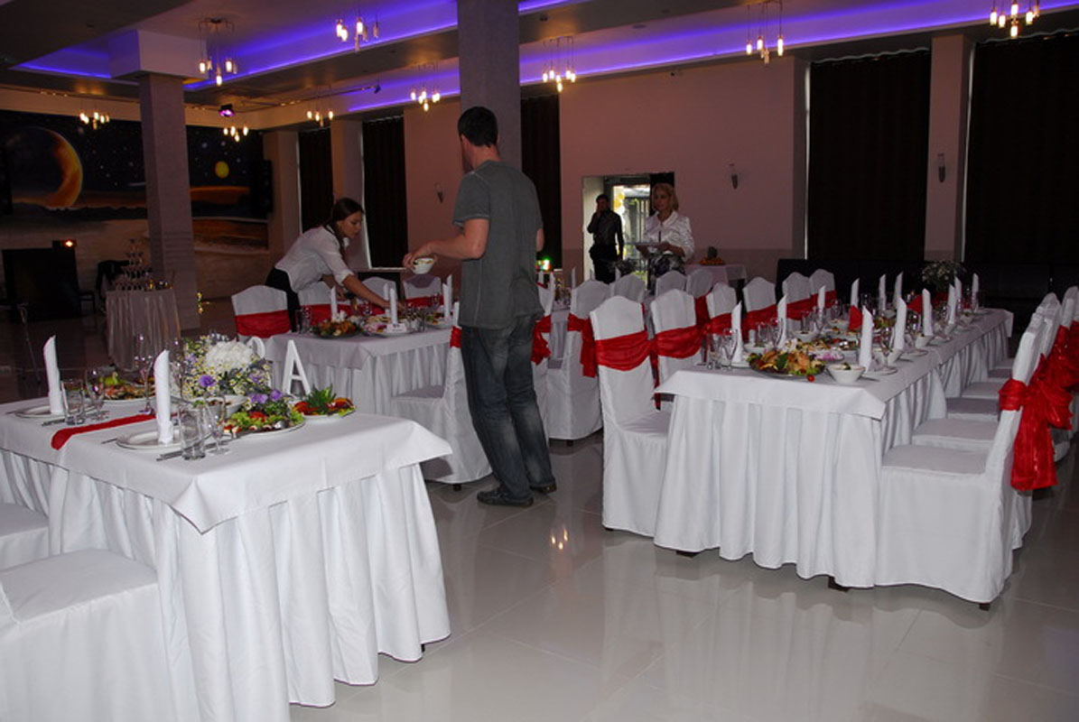 Основной зал — Кафе Пятый элемент