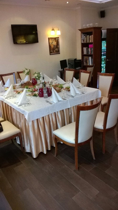 Основной зал — Кафе Ника