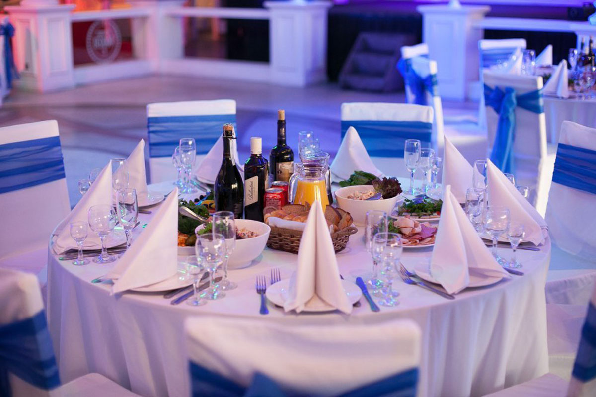 Основной зал — Ресторан ПАККЕРИ