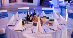 Основной зал