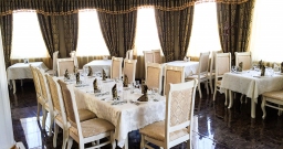 Основной зал