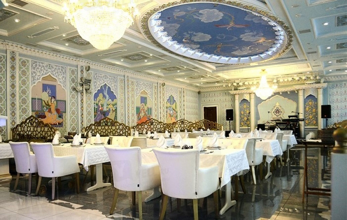 Основной зал