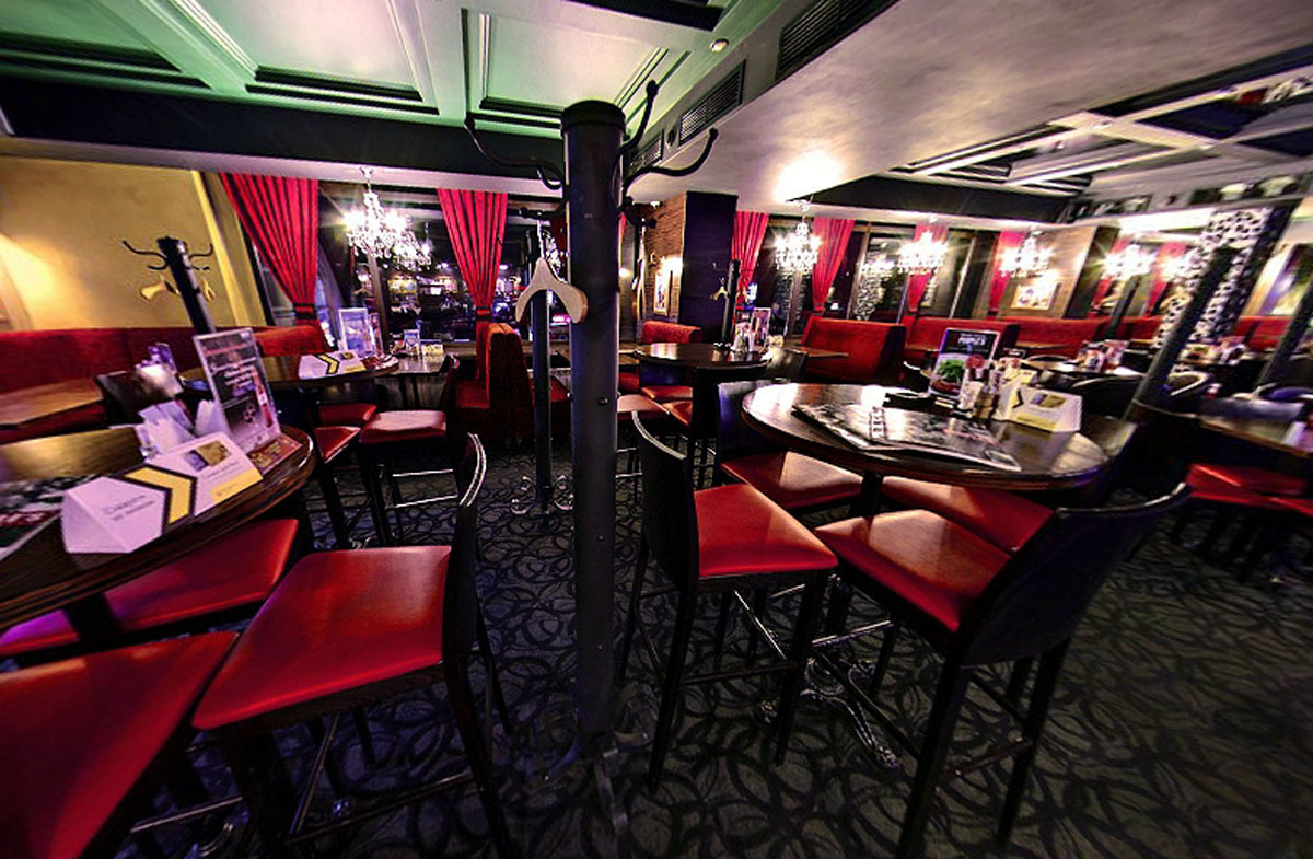 Основной зал — People`s