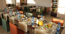 Зал на 80 человек — подробнее о зале