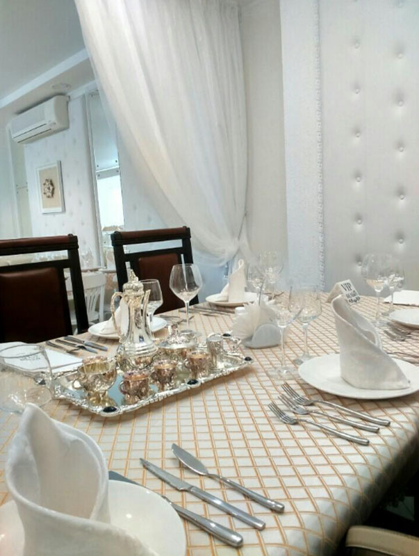 Основной зал — Белый 