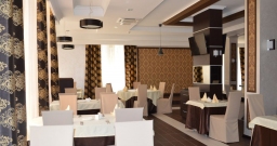 Зал на 100 человек