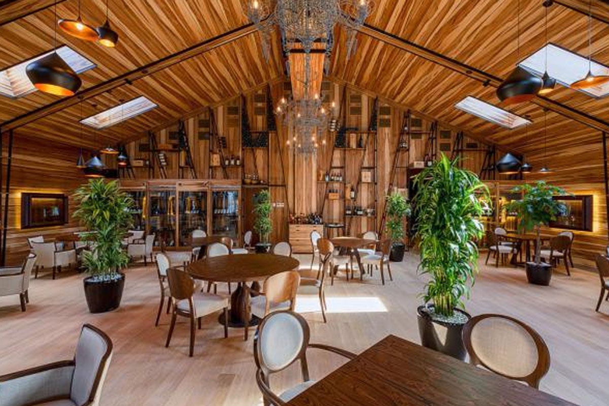 Зал на 65 человек — Пир