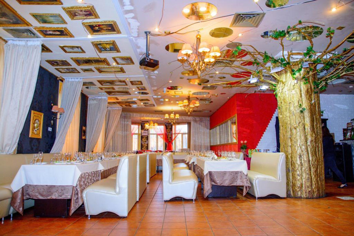 Зал на 100 человек — Цезарь