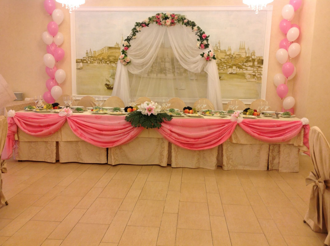 Зал на 100 человек