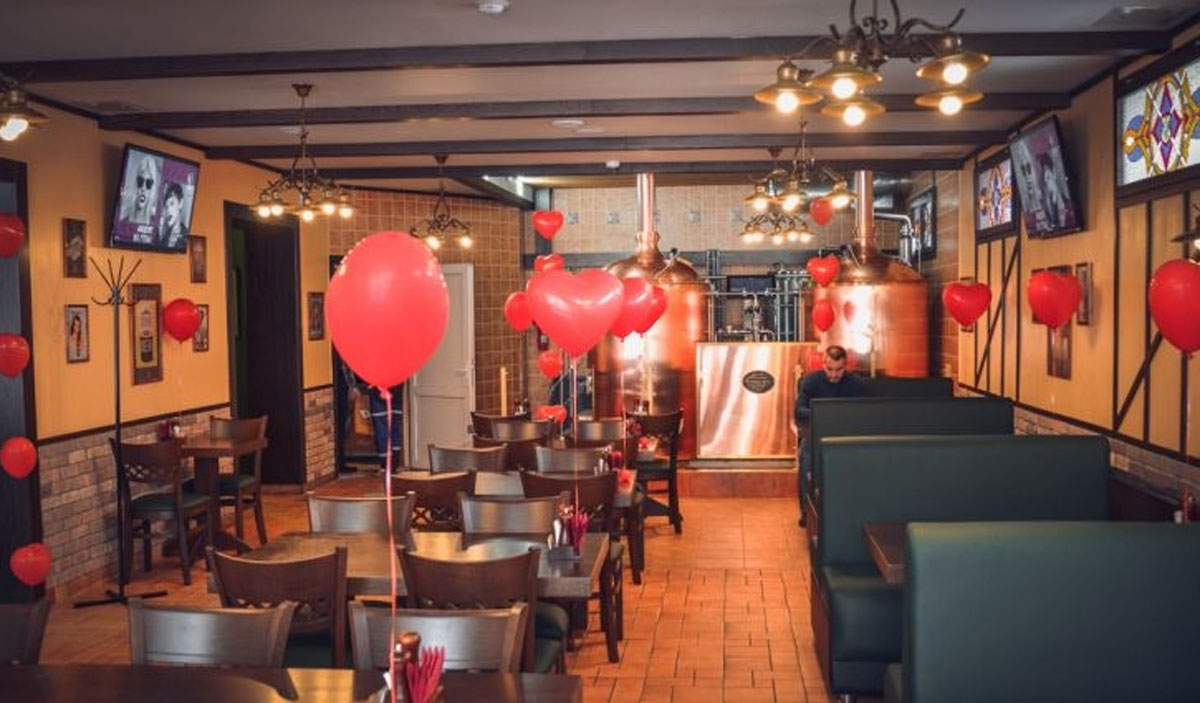 Основной зал