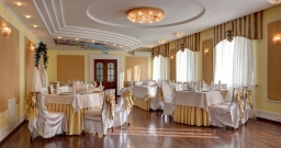 Основной зал