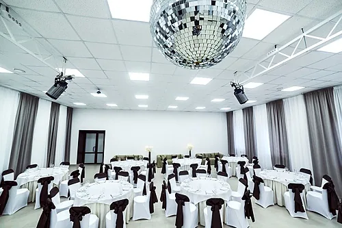 Зал на 200 человек — Hоuse-club