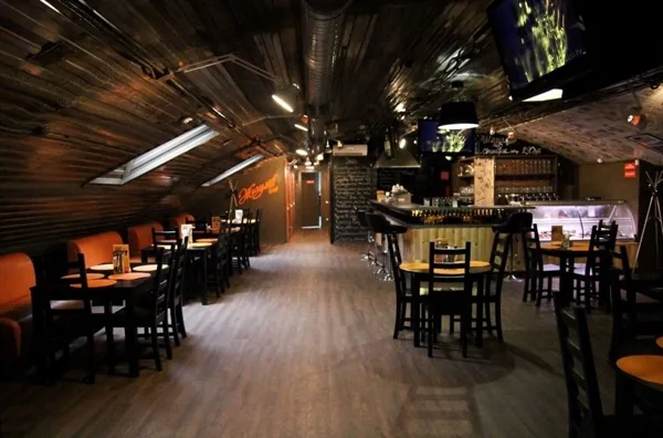 Основной зал