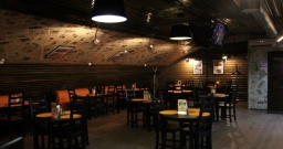 Основной зал — интерьер зала