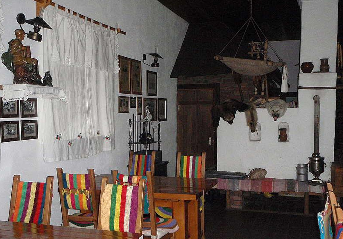 Зал на 30 человек — Печки-Лавочки