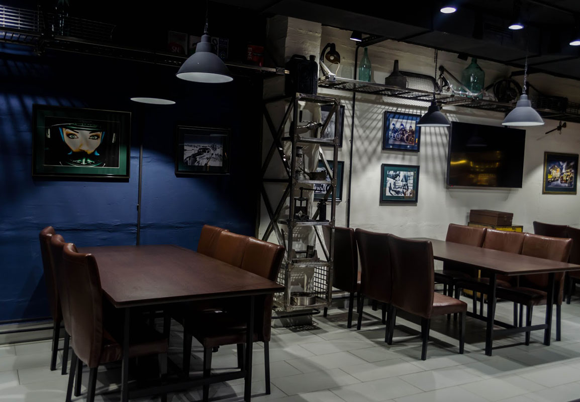 Основной зал