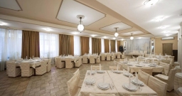 Основной зал — интерьер зала