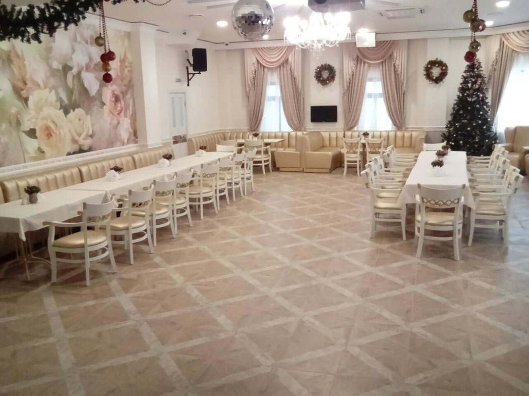 Зал на 70 человек — Брийон