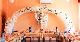 Основной зал — интерьер зала