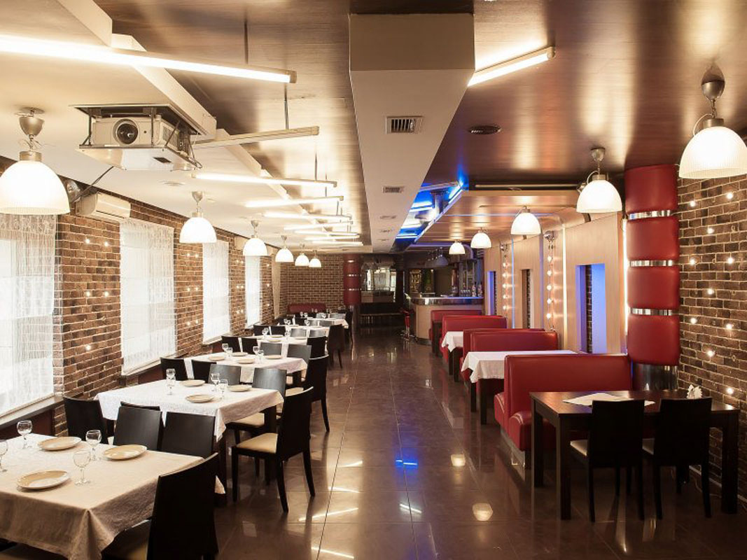 Зал на 100 человек