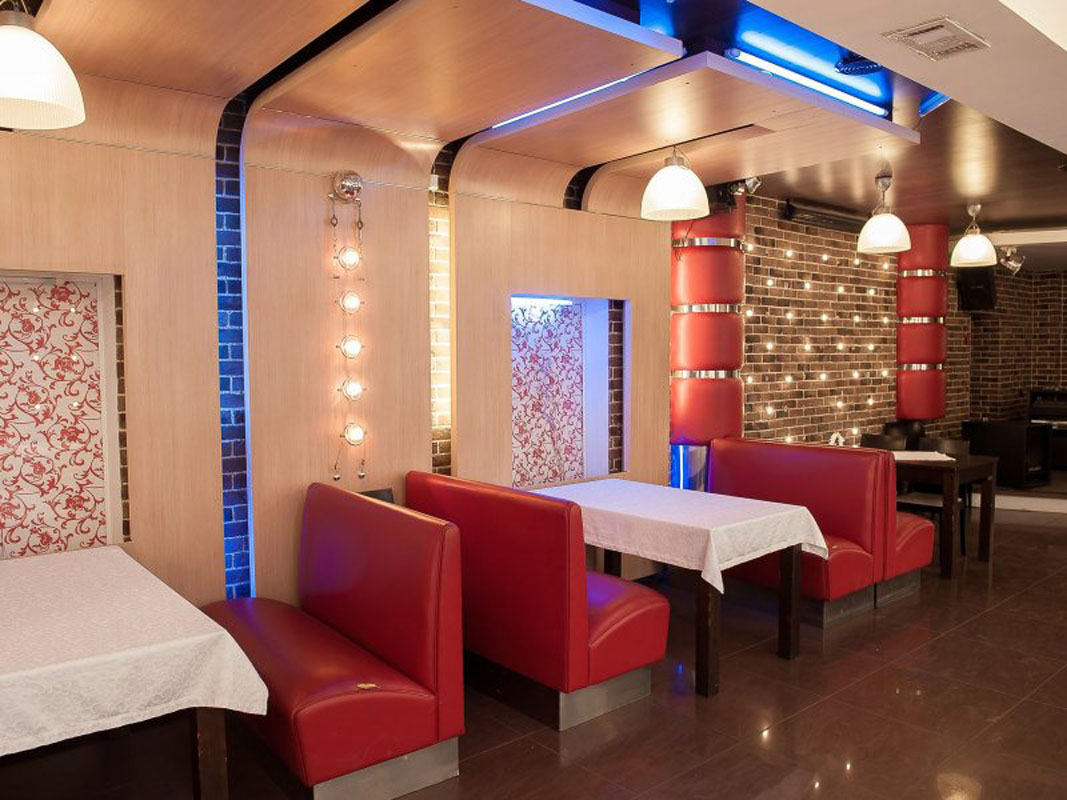 Зал на 100 человек — Феникс