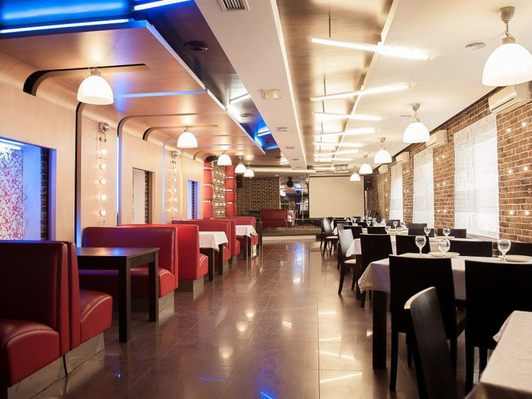 Зал на 100 человек — Феникс