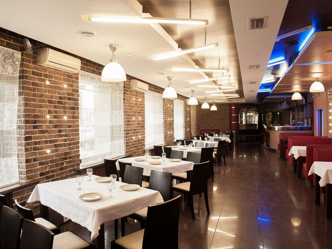 Зал на 100 человек — Феникс