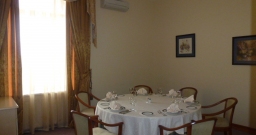 Зал на 10 человек — интерьер зала