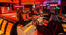 Зал на 100 человек