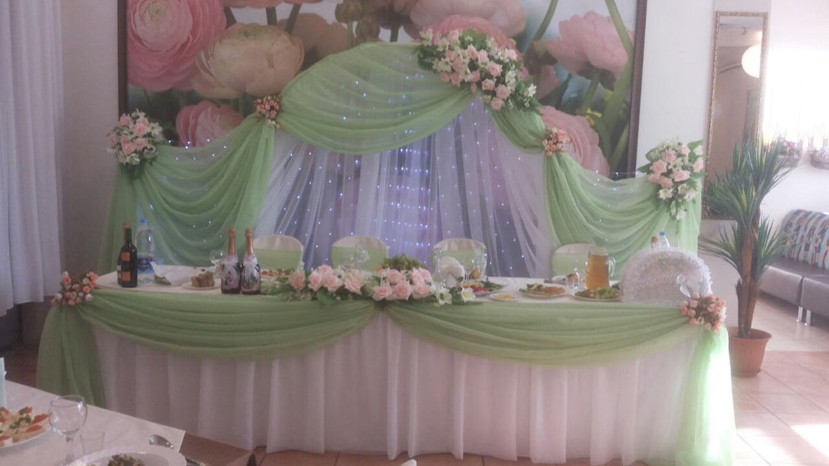 Зал на 100 человек