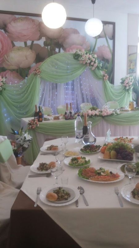 Зал на 100 человек — Алан Аш