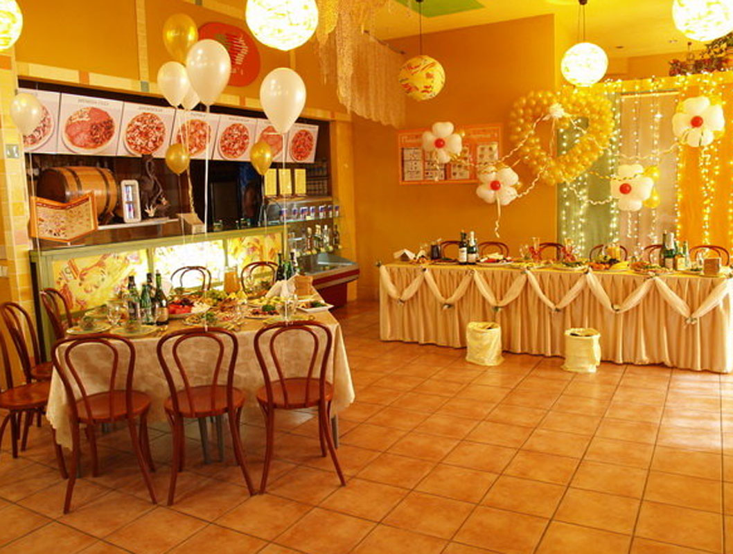 Зал на 100 человек — Алан Аш