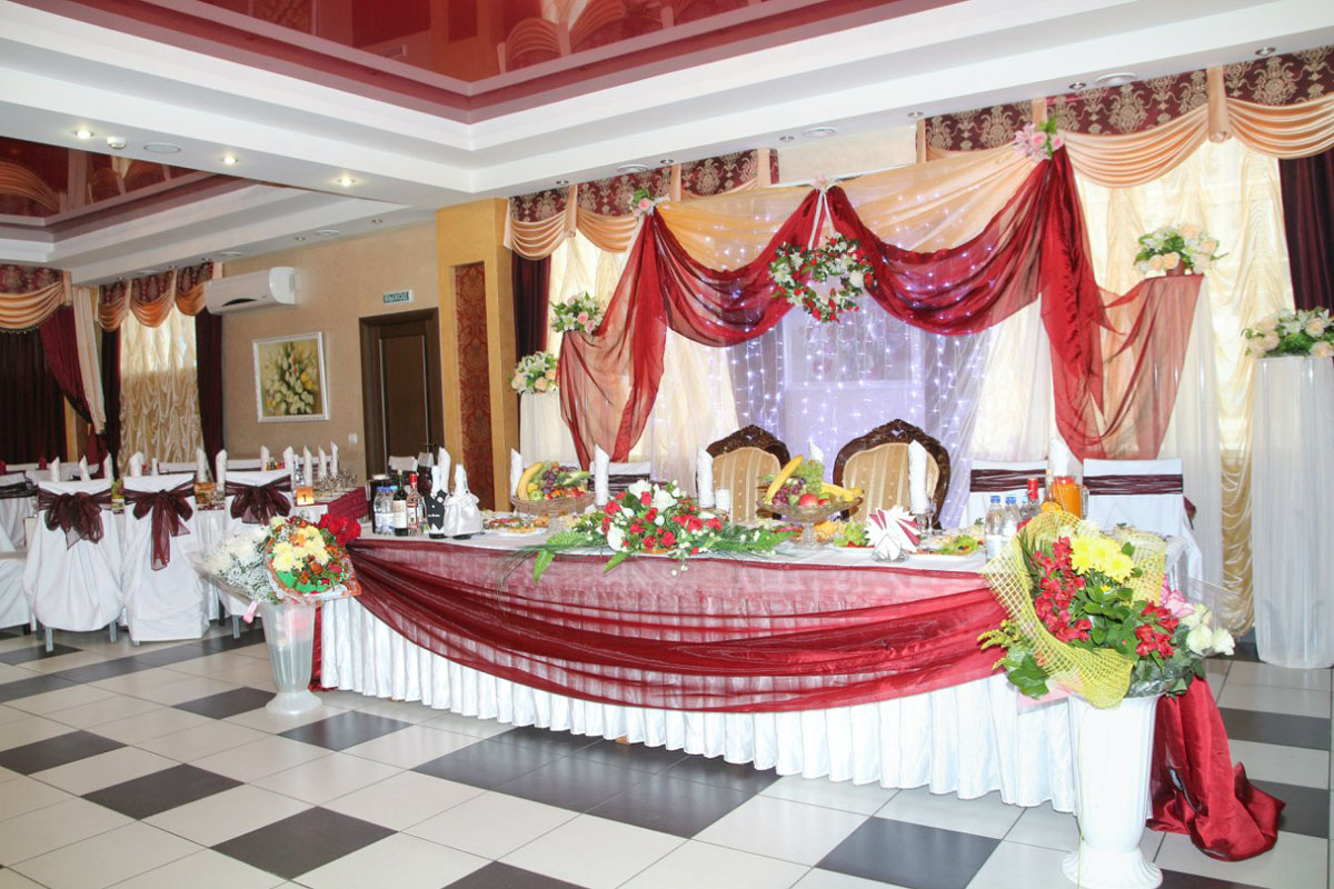 Зал на 150 человек — Аура