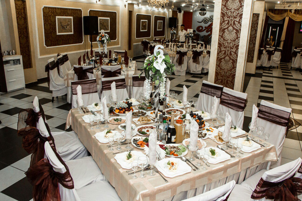 Зал на 150 человек — Аура