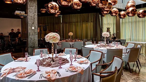 Mamaison All-Suites Spa Hotel Pokrovka 5*, Ресторан MEAT&MORE — фото