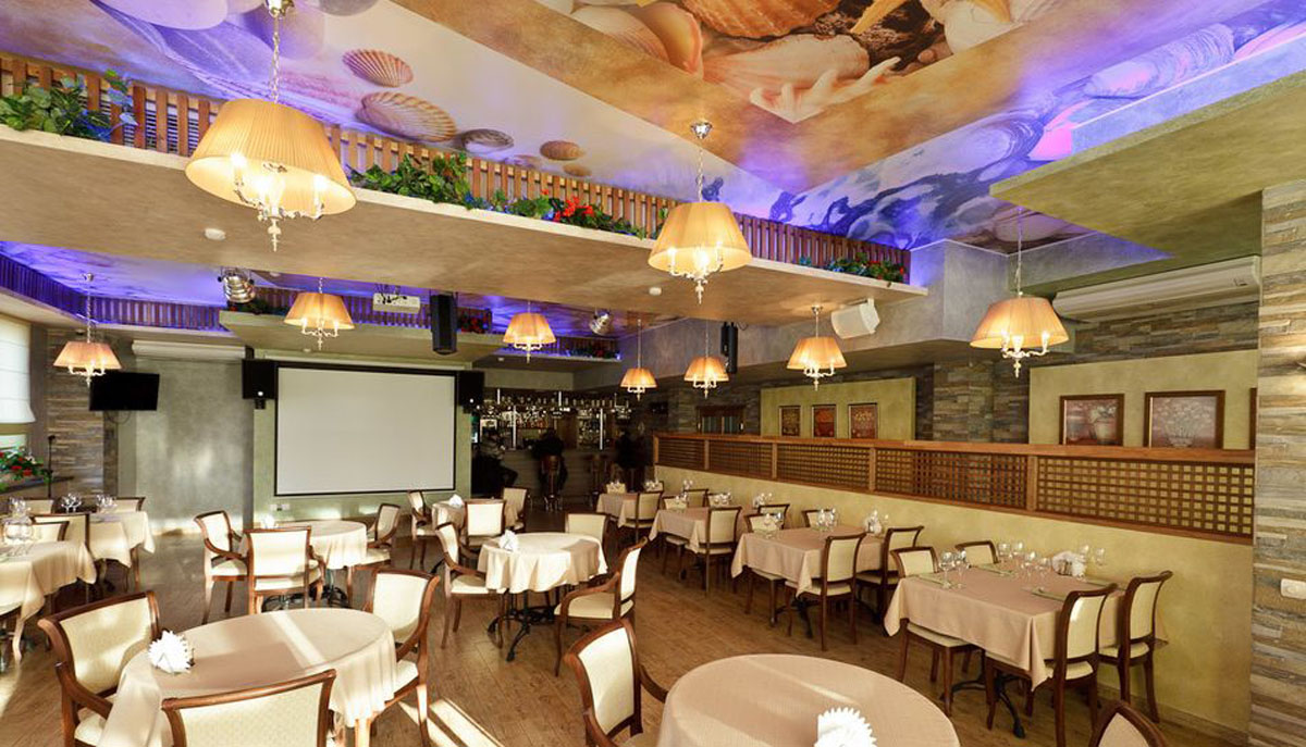 Зал на 100 человек — Сирокко