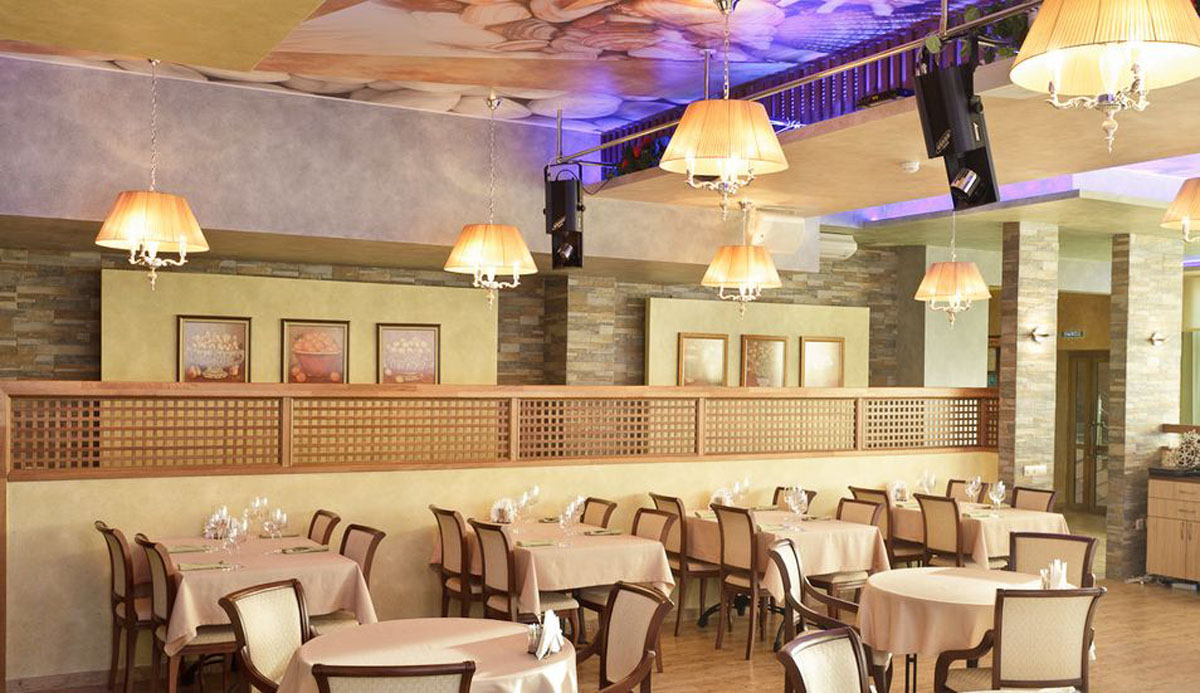 Зал на 100 человек — Сирокко