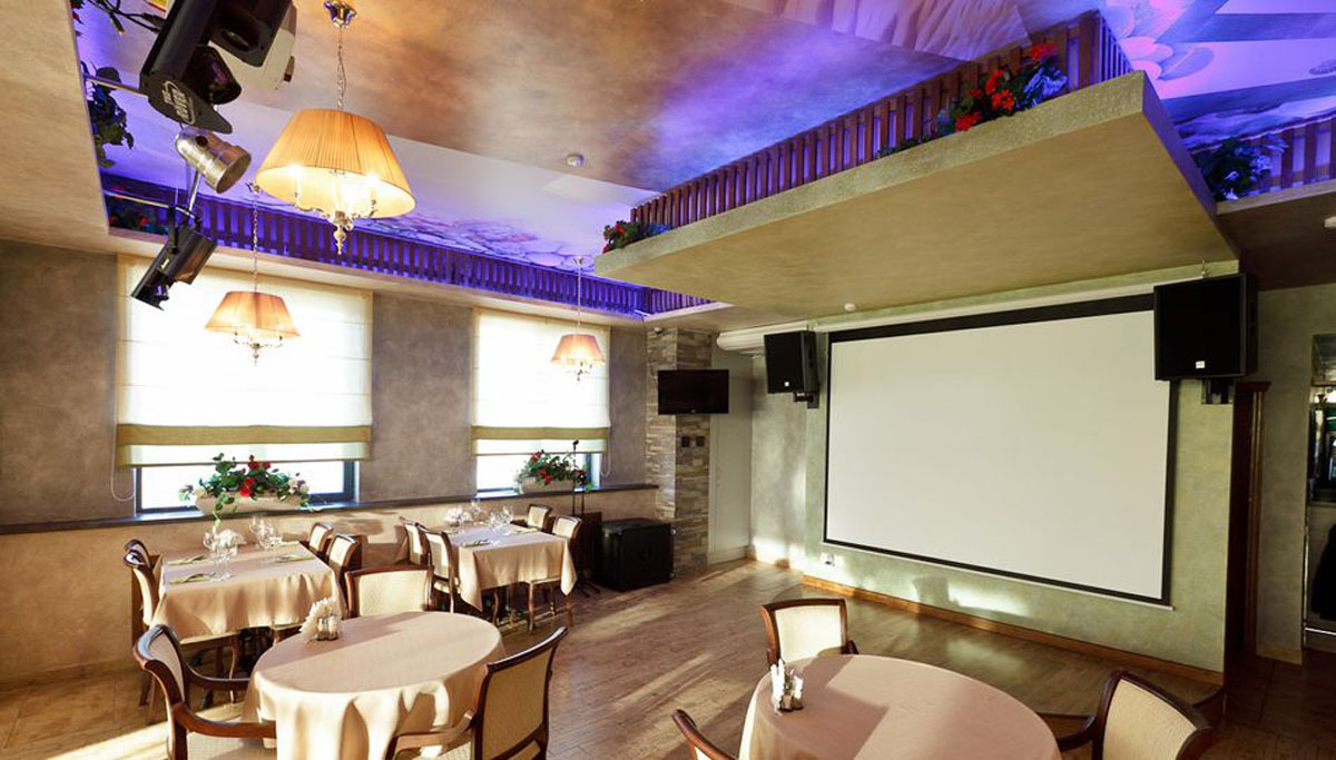 Зал на 100 человек — Сирокко